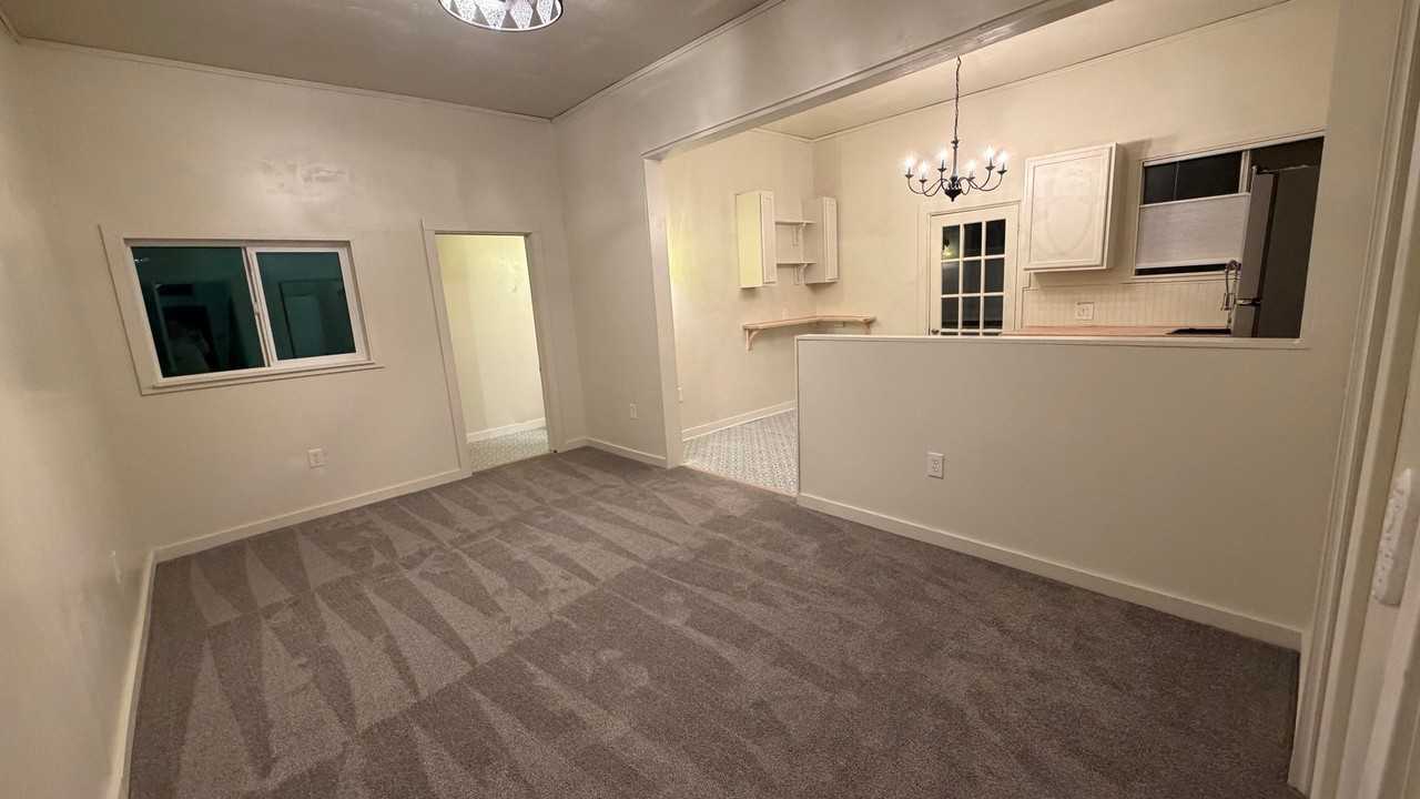 1033 2nd Ave - Photo 7 of 22