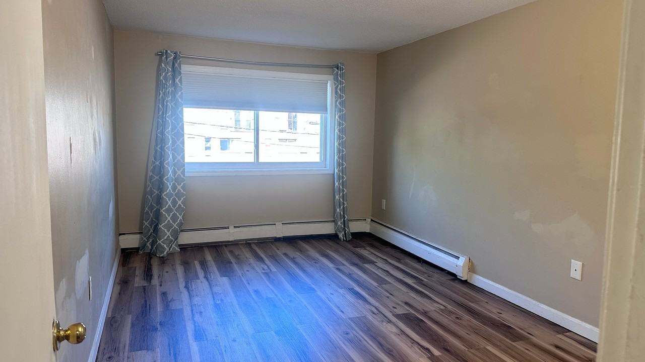 150 2nd St #209 - Photo 5 of 6