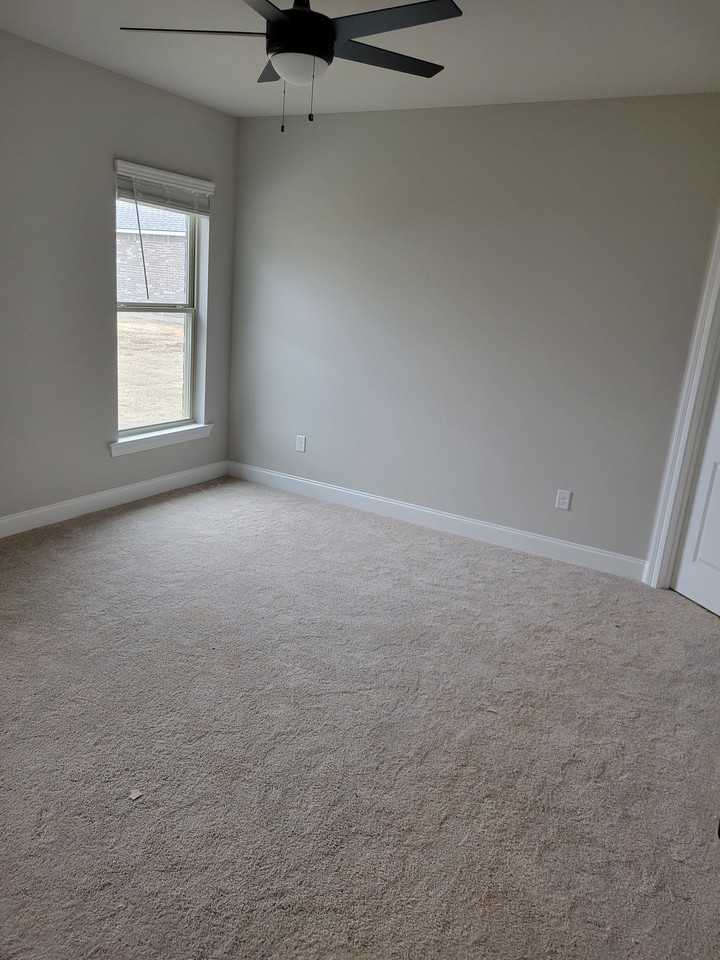 200 Oak Meadow Rd - Photo 6 of 8