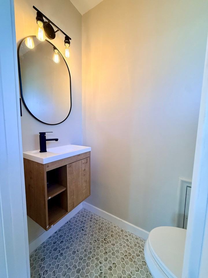 346 107th Ave Ne - Photo 5 of 11