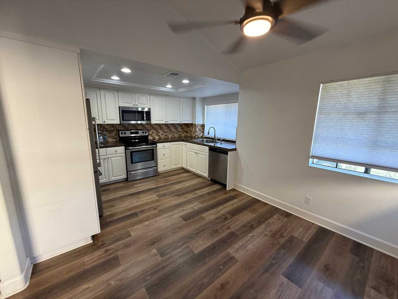 4772 Mayflower Way - Photo 4 of 22
