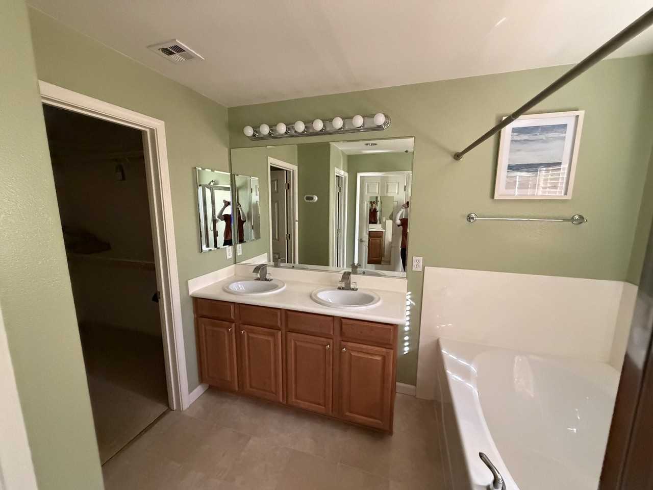 3127 Saint Florian Way - Photo 7 of 9