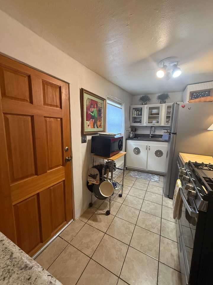 218 Polaco St - Photo 4 of 15