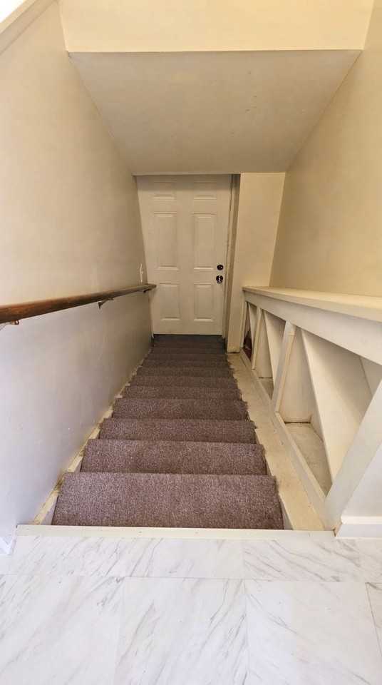 22 Baker Dr #2ndFL - Photo 3 of 17
