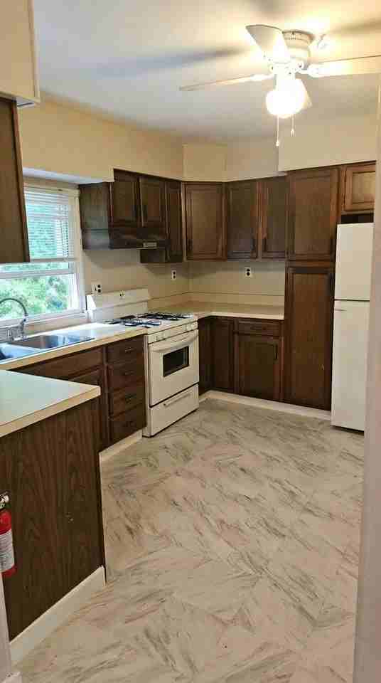 22 Baker Dr #2ndFL - Photo 5 of 17