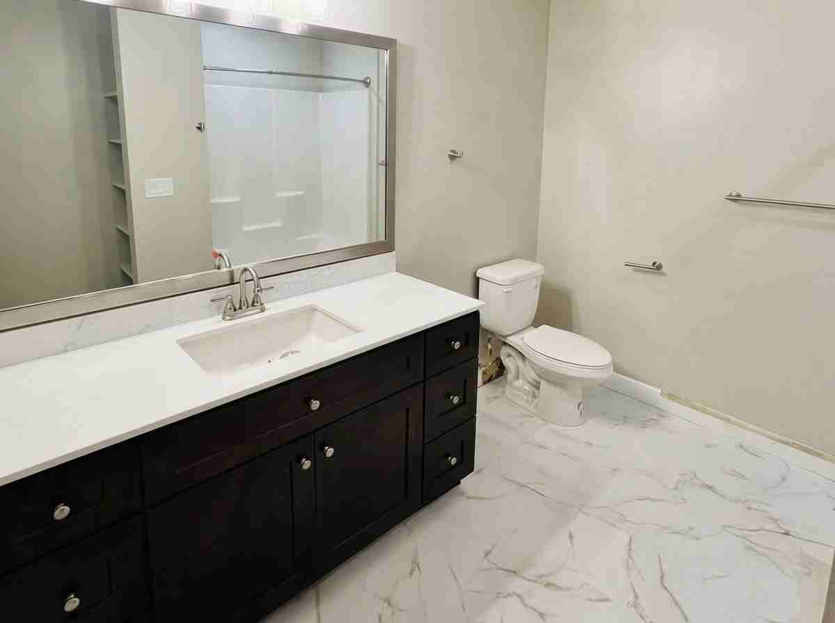 3509 Sussex Dr - Photo 4 of 8