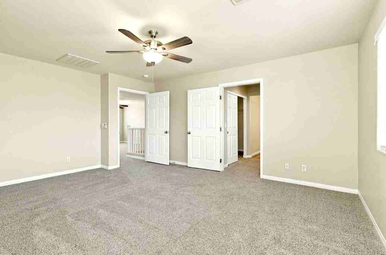 409 Prairie Moon Ave - Photo 5 of 7