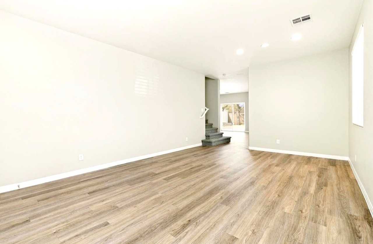 409 Prairie Moon Ave - Photo 6 of 7