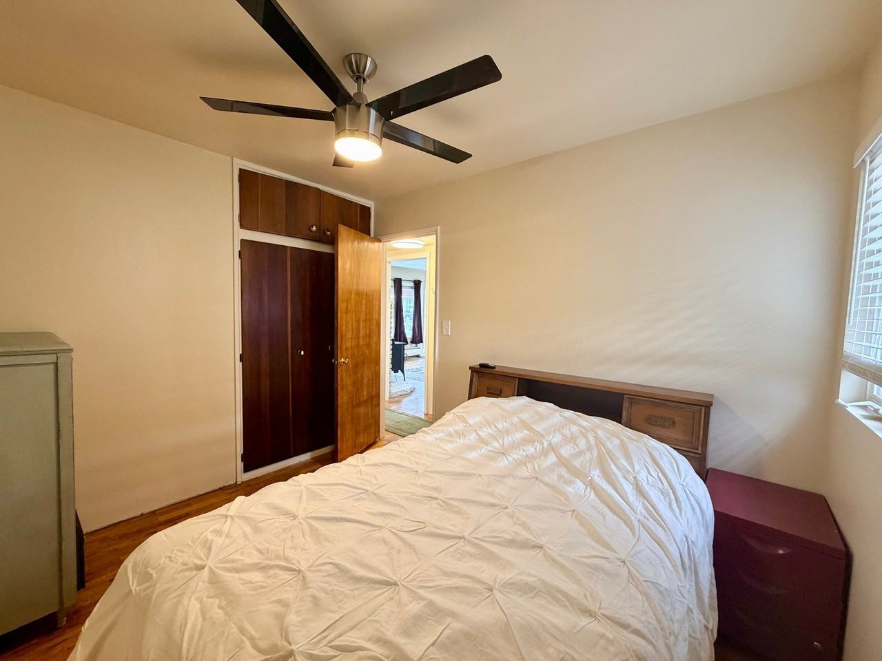 511 N 11th St - Photo 3 of 19