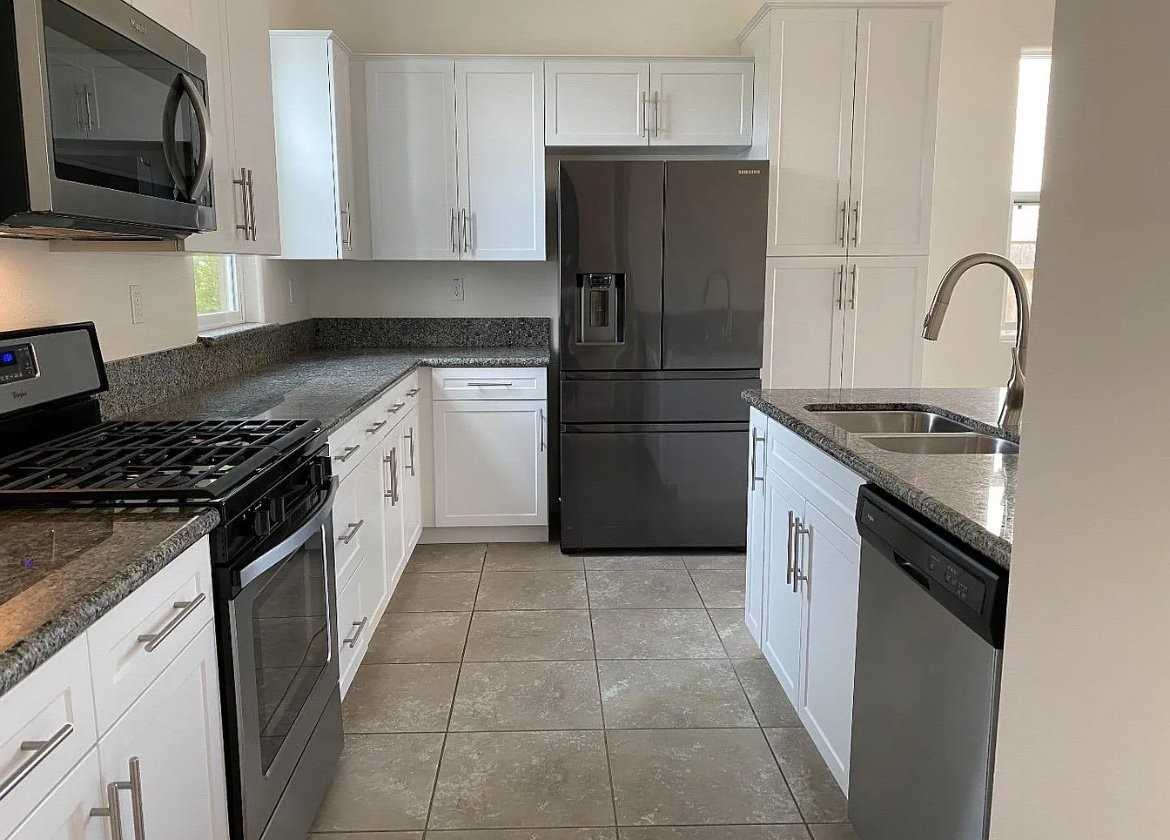 1233 La Colina St - Photo 3 of 13