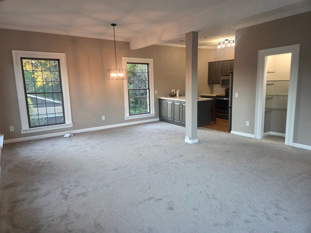 96 Poquonock Ave #C - Photo 2 of 12