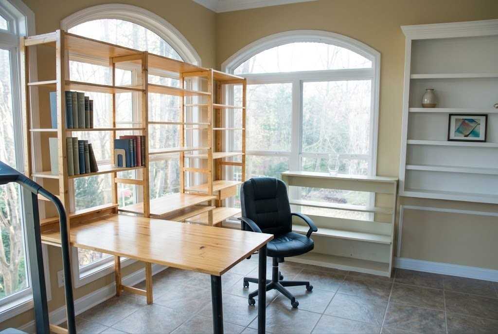 421 Wexford Cir - Photo 5 of 18
