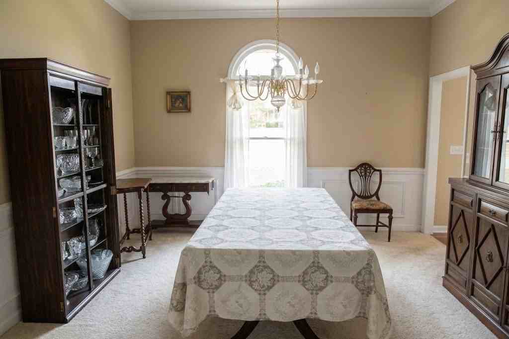 421 Wexford Cir - Photo 6 of 18