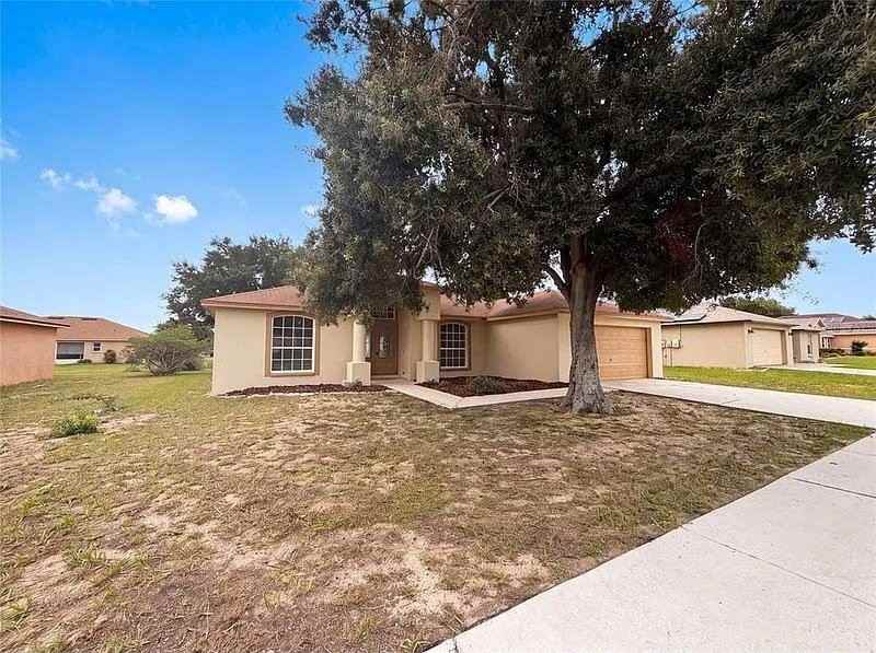 1039 Highland Crest Cir - Photo 2 of 9