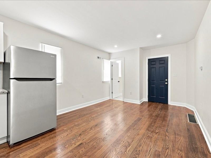 7134 Guyer Ave #A - Photo 3 of 10