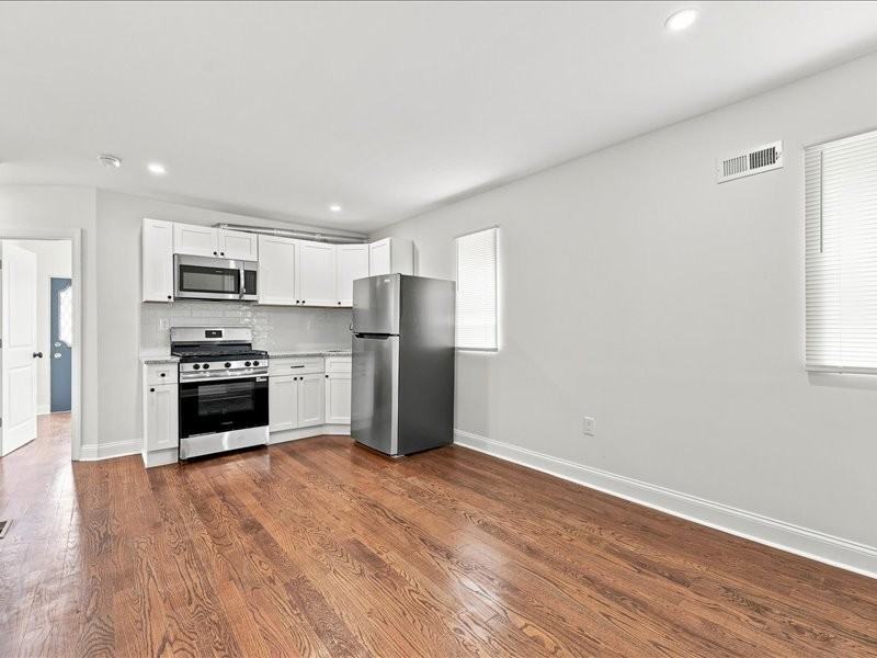 7134 Guyer Ave #A - Photo 4 of 10