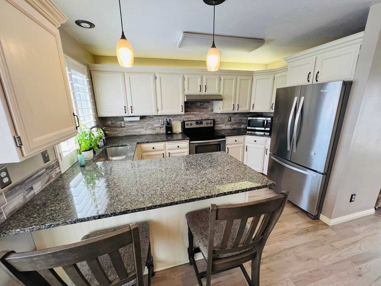 2492 Ne - Photo 5 of 18