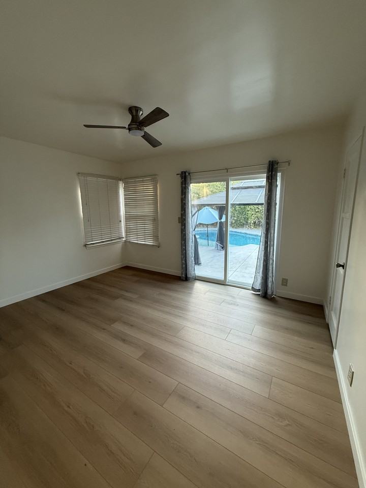 10049 Chadsey Dr #NA - Photo 7 of 10