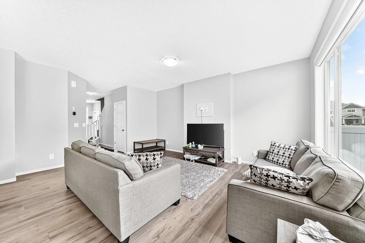 37 Carringham Hts Nw - Photo 4 of 37