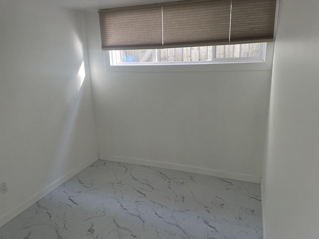 1007 16 St Ne - Photo 2 of 4