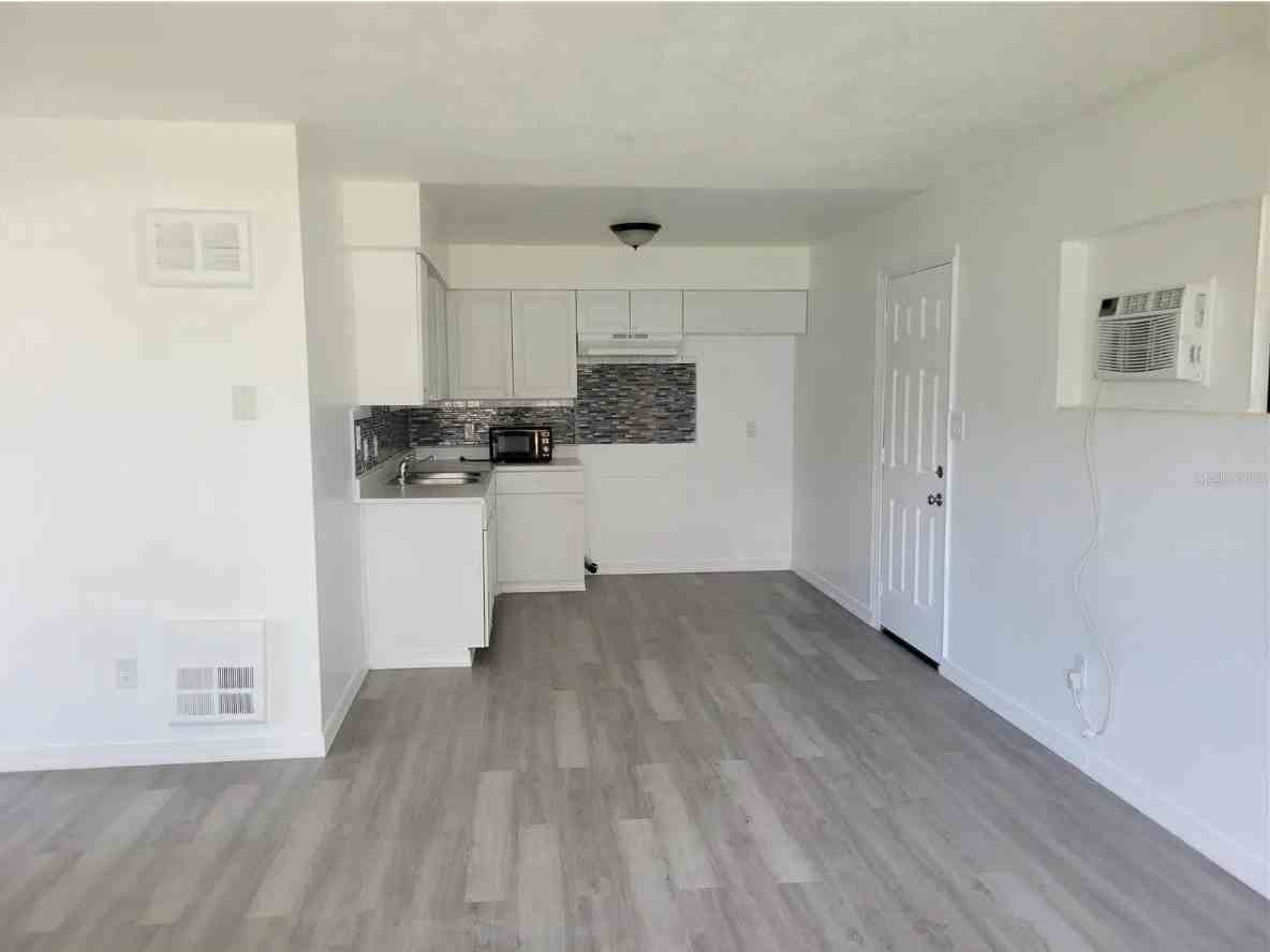 5335 Andrus Ave - Photo 2 of 5