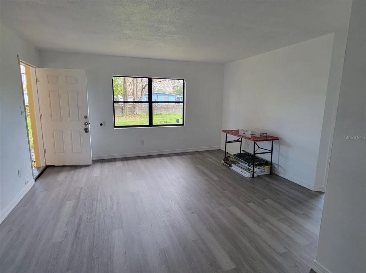 5335 Andrus Ave - Photo 3 of 5