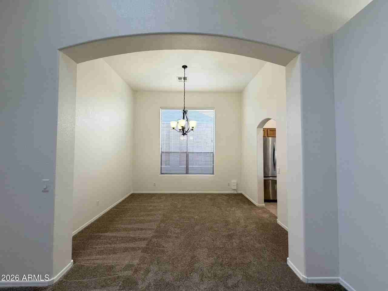 1135 E Cottonwood Ln - Photo 7 of 26