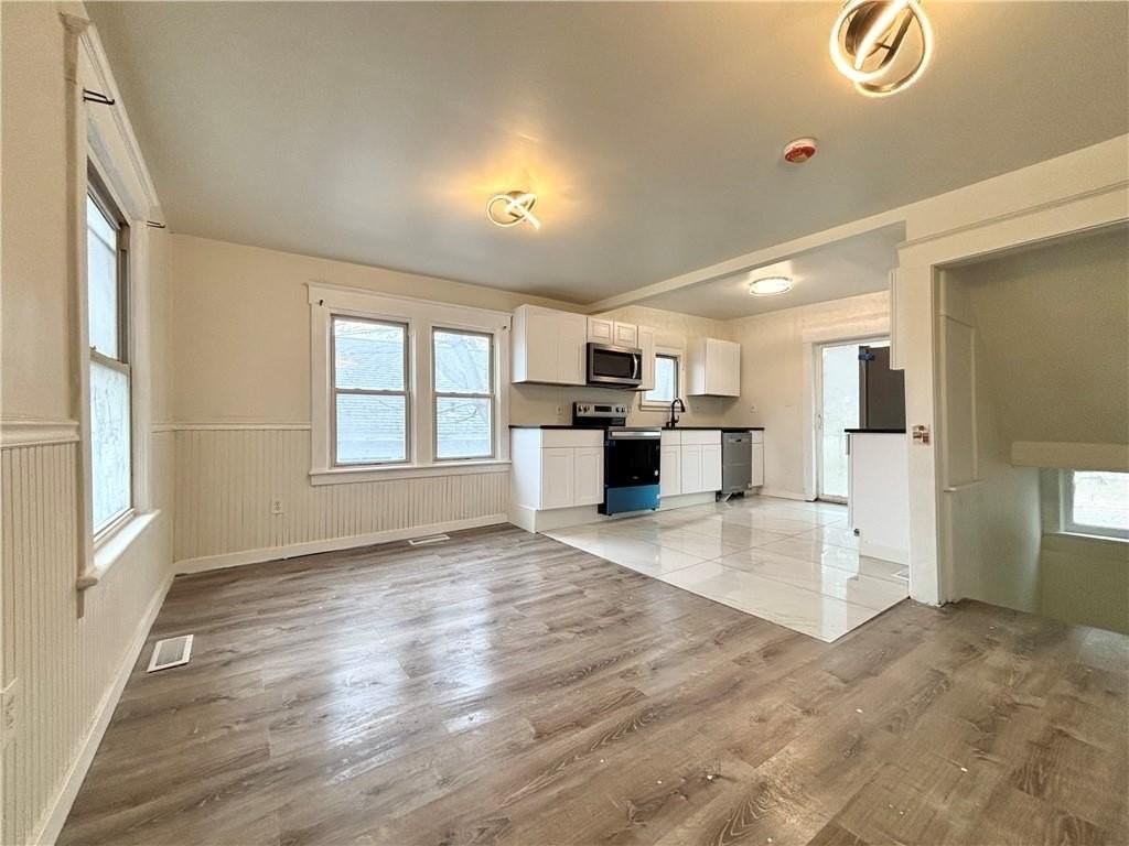 16 Boght Rd - Photo 4 of 16