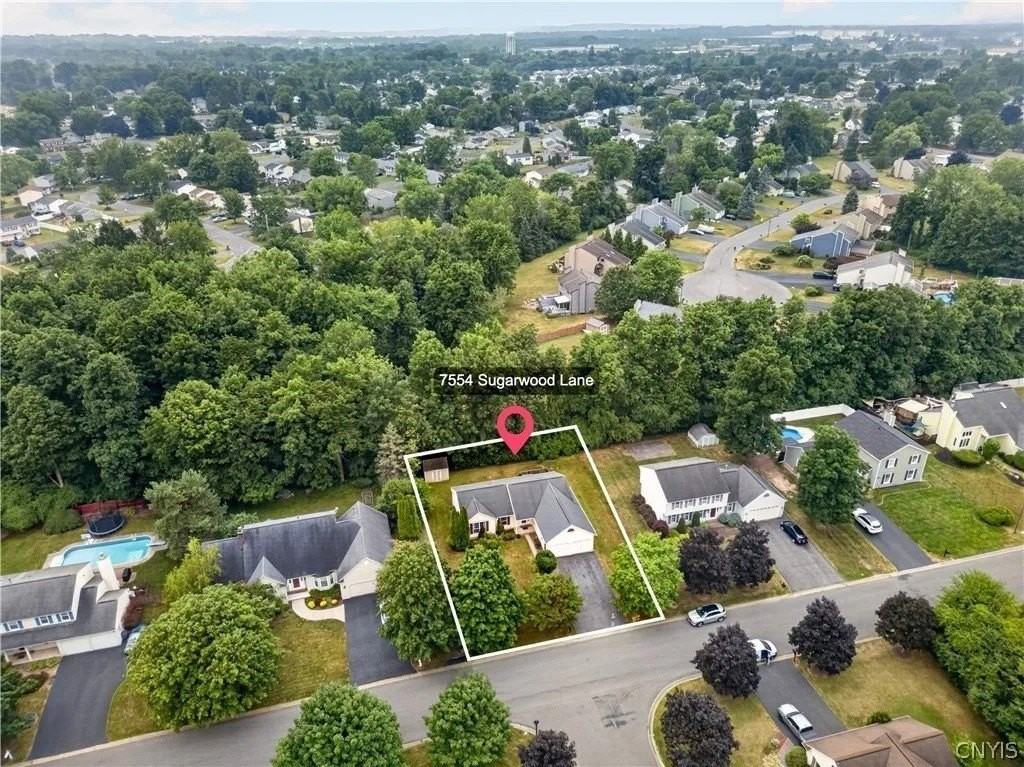 7554 Sugarwood Ln - Photo 2 of 50