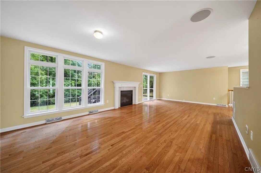 7554 Sugarwood Ln - Photo 6 of 50