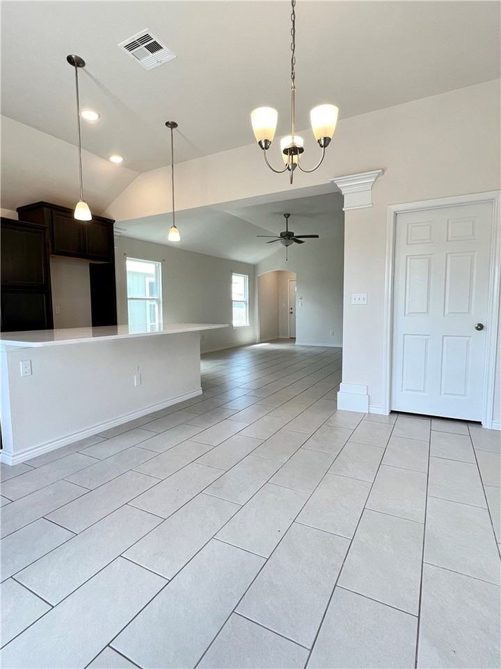 6850 Witts Way - Photo 4 of 20