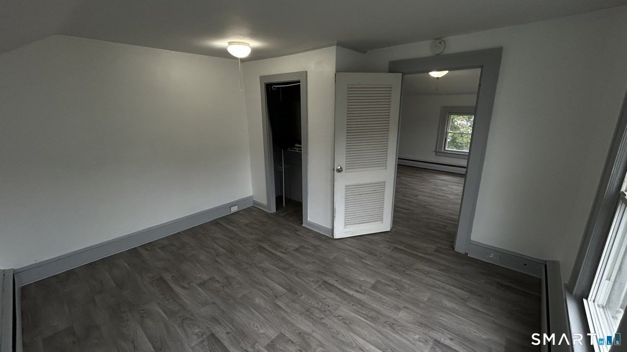 21 Avery St - Photo 7 of 10