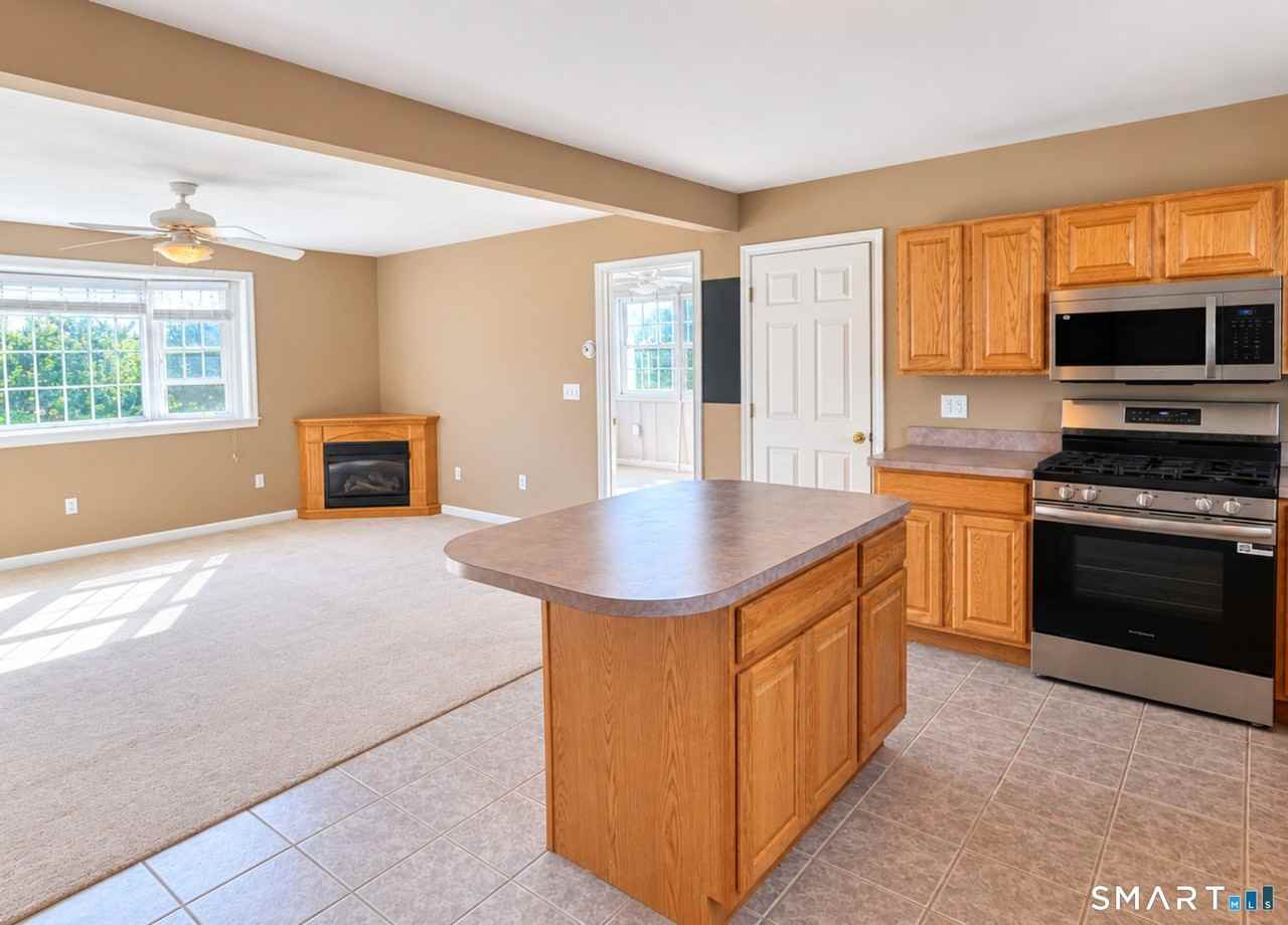 183 Powder Hill Rd - Photo 6 of 11