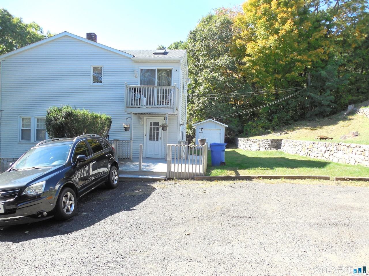 70 Wooster Ave - Photo 2 of 22