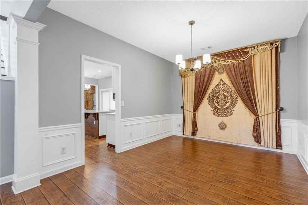 554 Ashland Pkwy - Photo 5 of 16