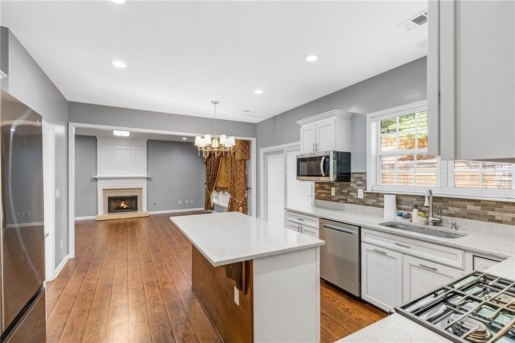 554 Ashland Pkwy - Photo 6 of 16