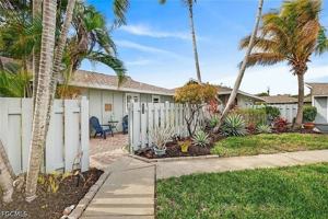 featured image of 4257 Island Cir #3