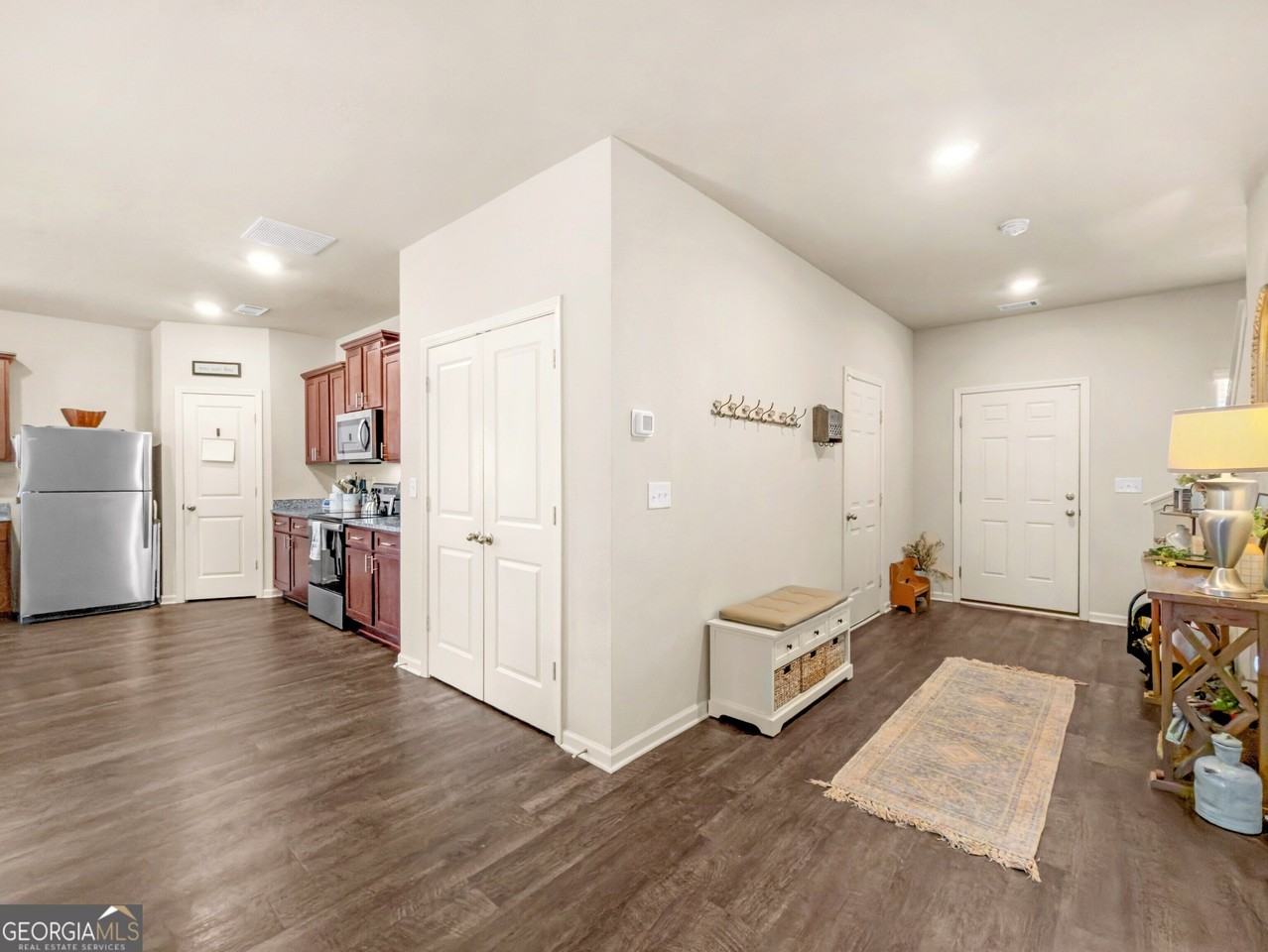 200 Oliver Dr - Photo 3 of 24