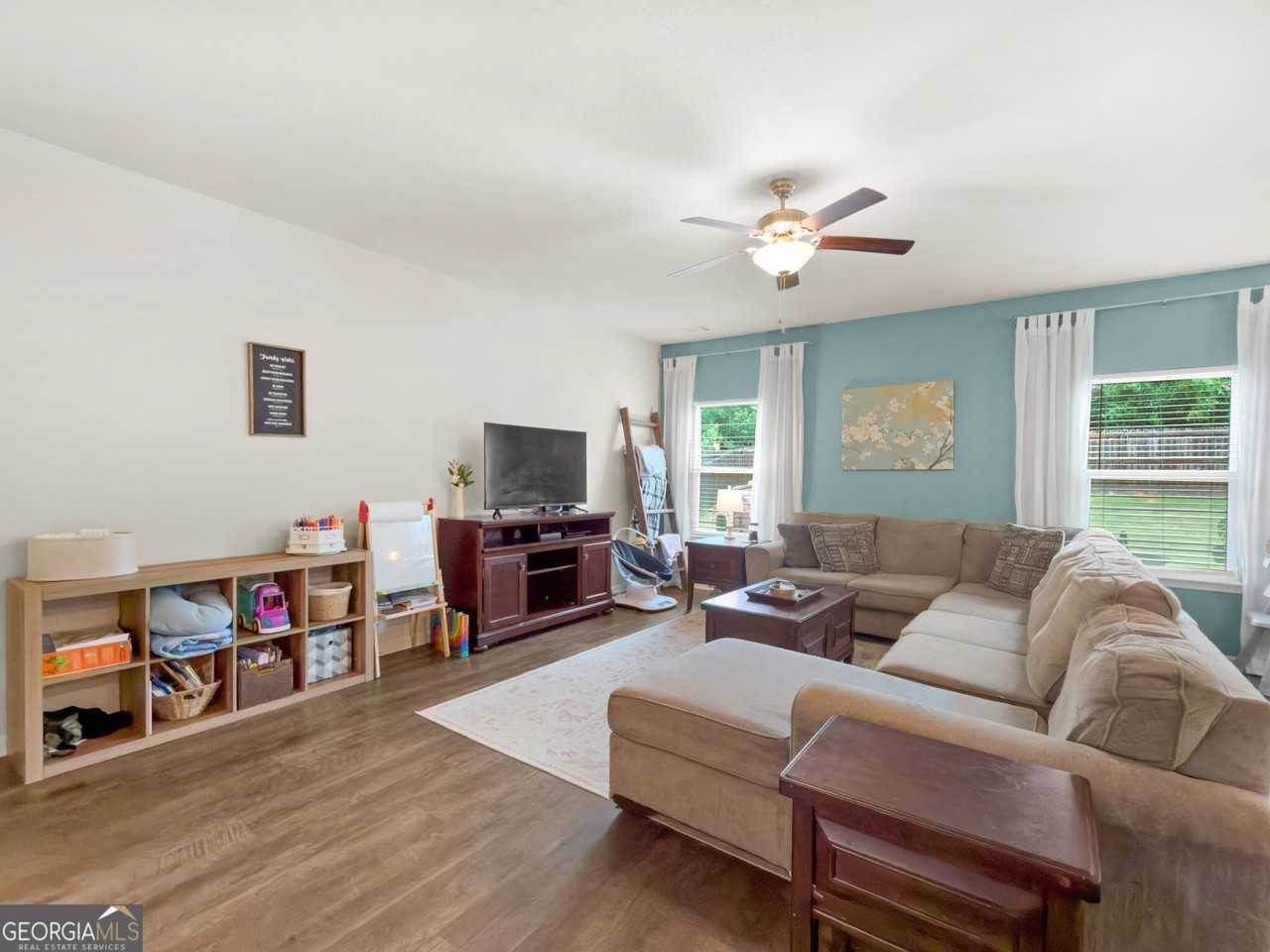 200 Oliver Dr - Photo 4 of 24