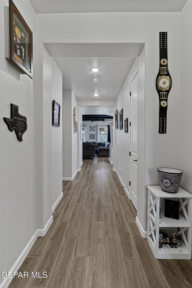 276 Huntstanton St - Photo 5 of 43