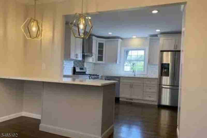 117 Main St - Photo 3 of 9