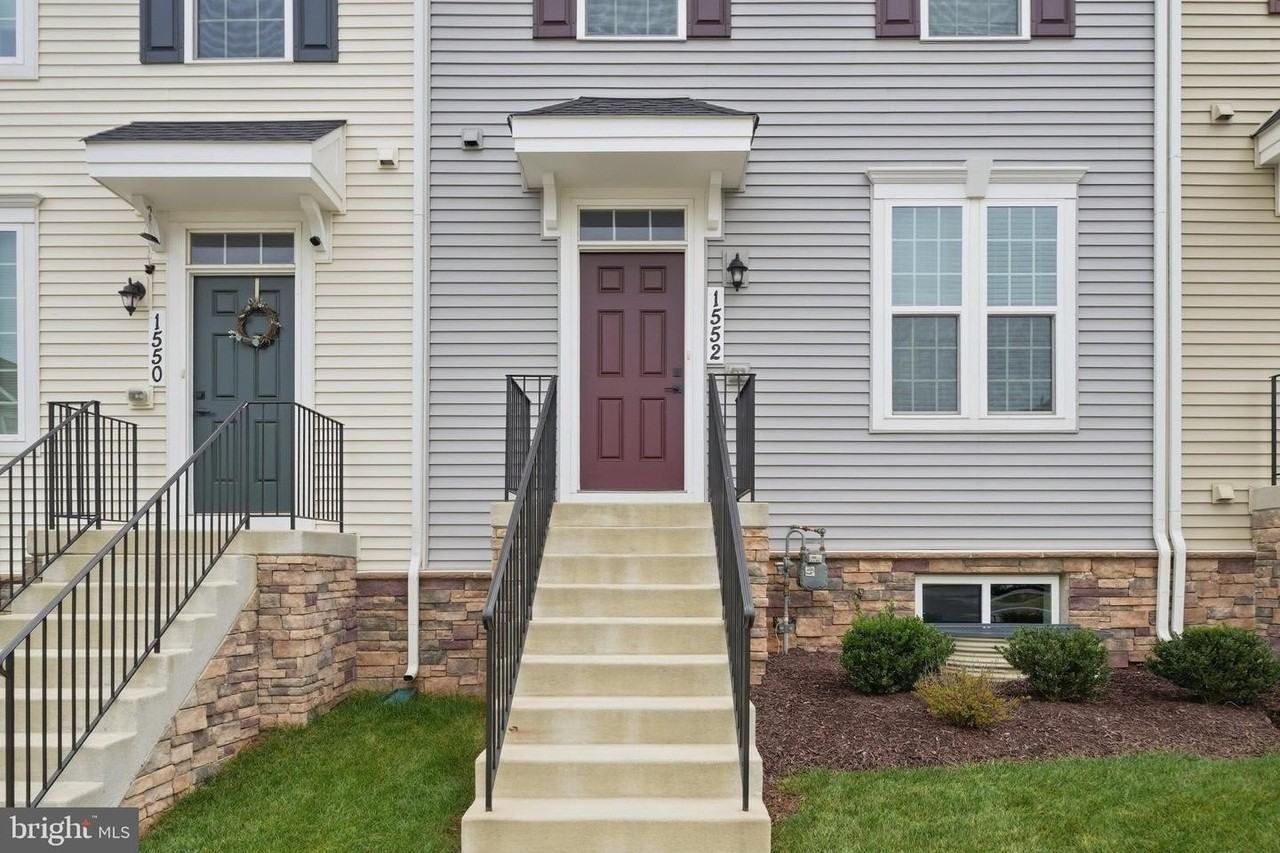 1552 Wilmer Park Ln - Photo 4 of 50
