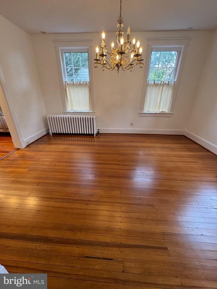 7104 45th St - Photo 6 of 34
