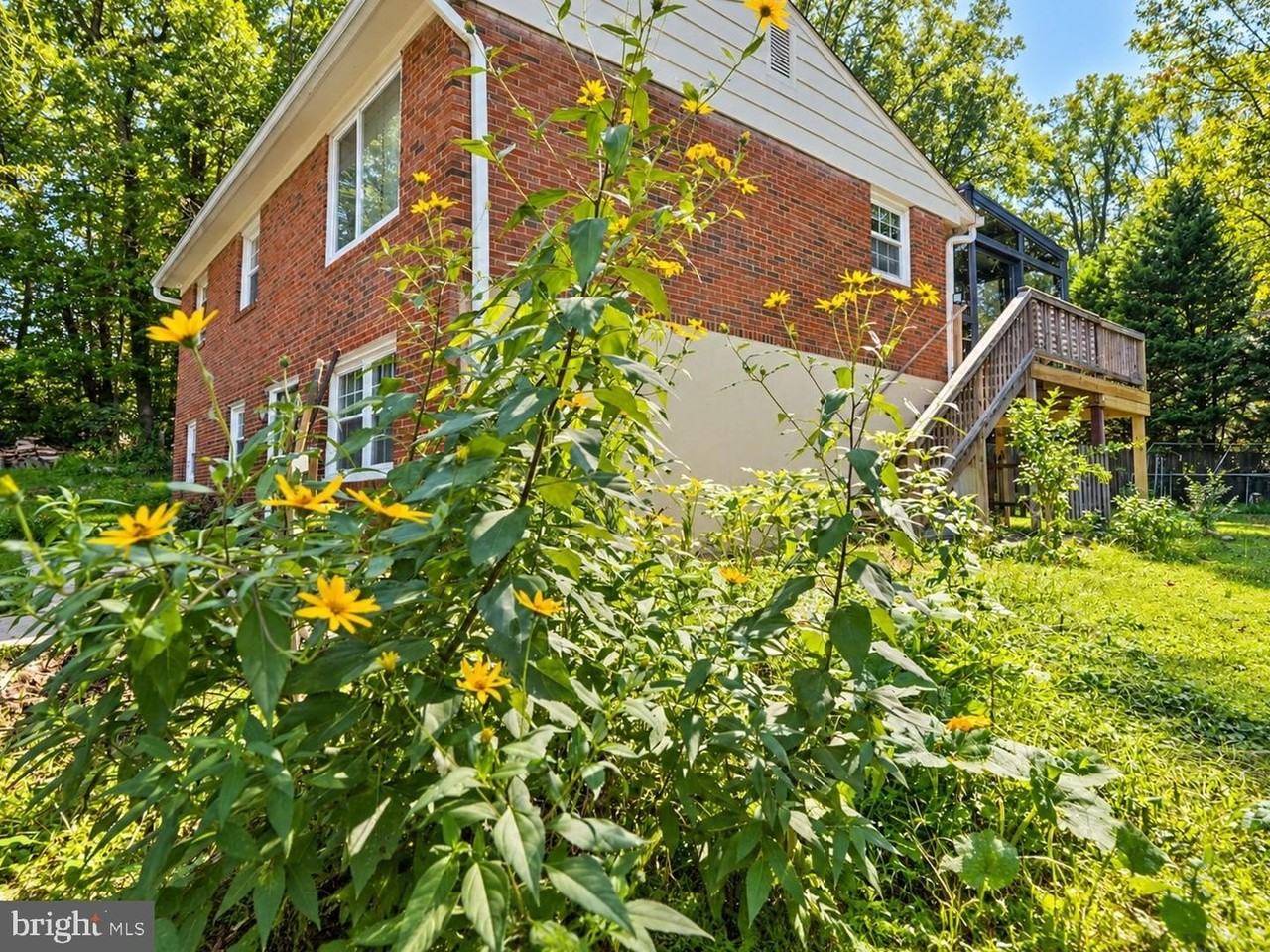 7045 Yates Ford Rd - Photo 3 of 47