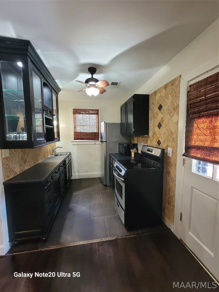 2141 Windsor Ave - Photo 6 of 18
