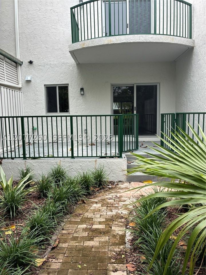 226 Sea View Dr #105 - Photo 7 of 31