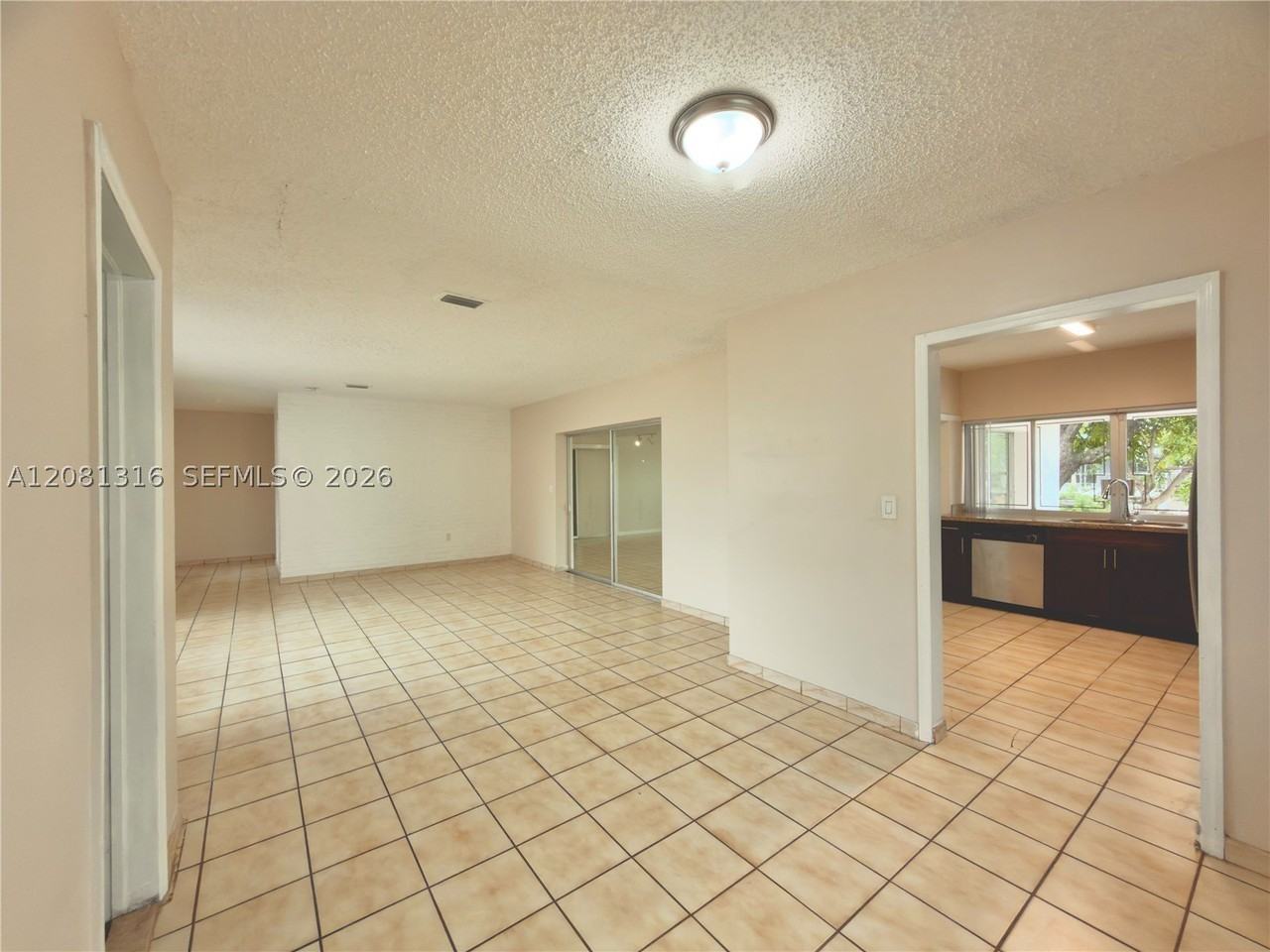 7840 Granada Blvd - Photo 3 of 26