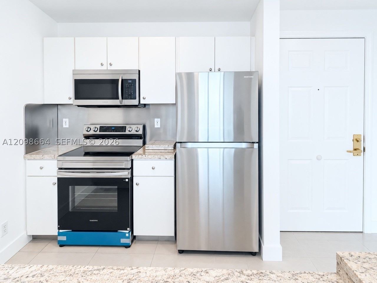 2665 Sw 37th Ave #701 - Photo 5 of 26
