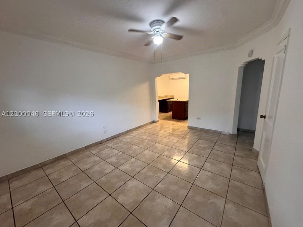 1071 Nw 34th St #1 - Photo 6 of 20