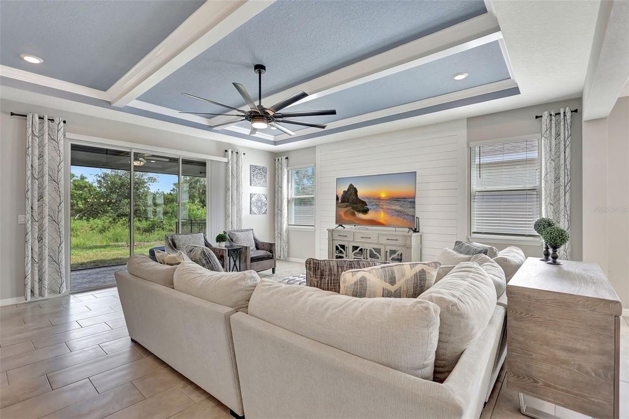 17032 Harvest Moon Way - Photo 7 of 50